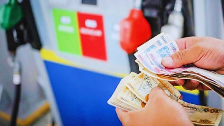 Surtidor de combustible con precios al alza en Honduras
