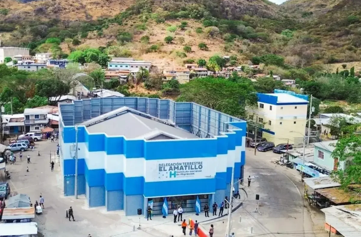Controles policiales en puntos fronterizos de Honduras durante el Feriado Morazánico